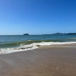 Apartamento Apê Estilo C/ Pé Na Areia E Vista Mar, Próximo Ao Beto Carrero, Piçarras